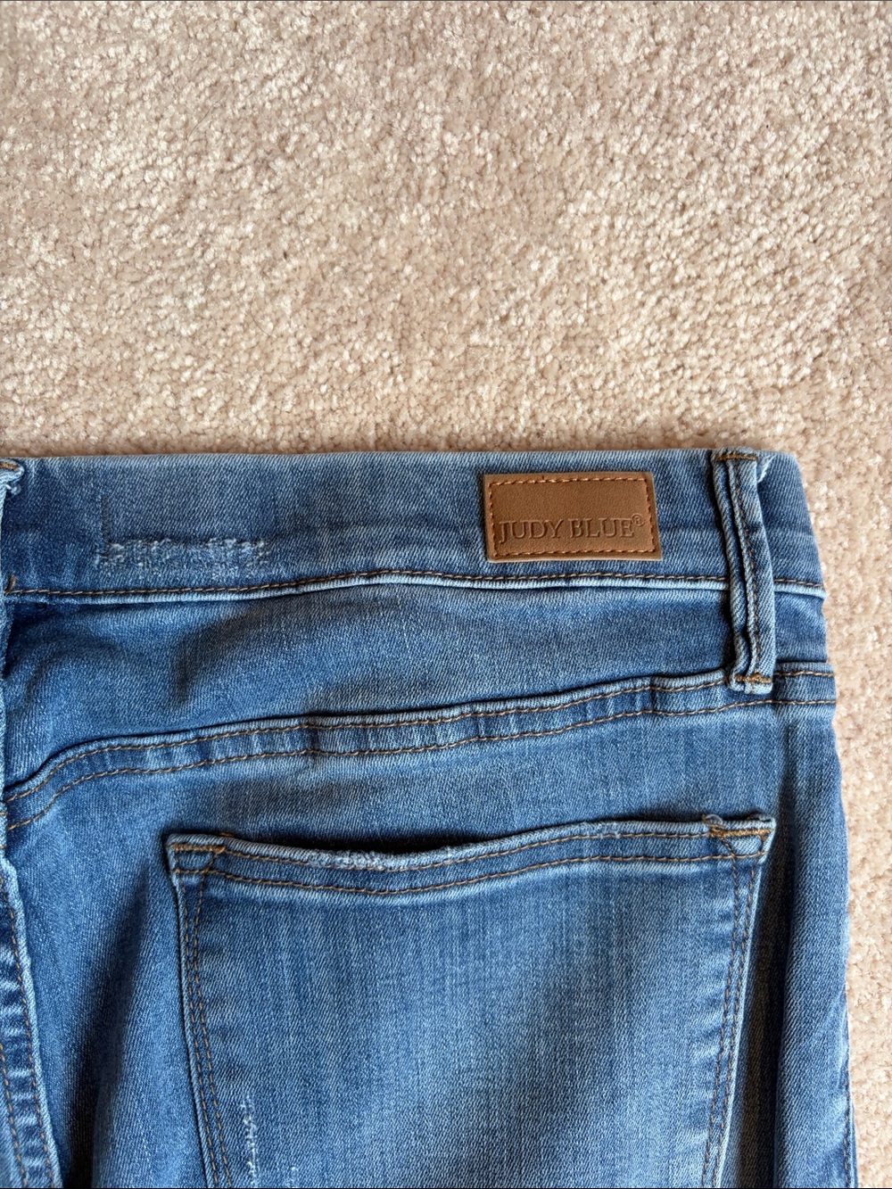 Judy Blue medium blue jeans for women - Picture 9 of 9